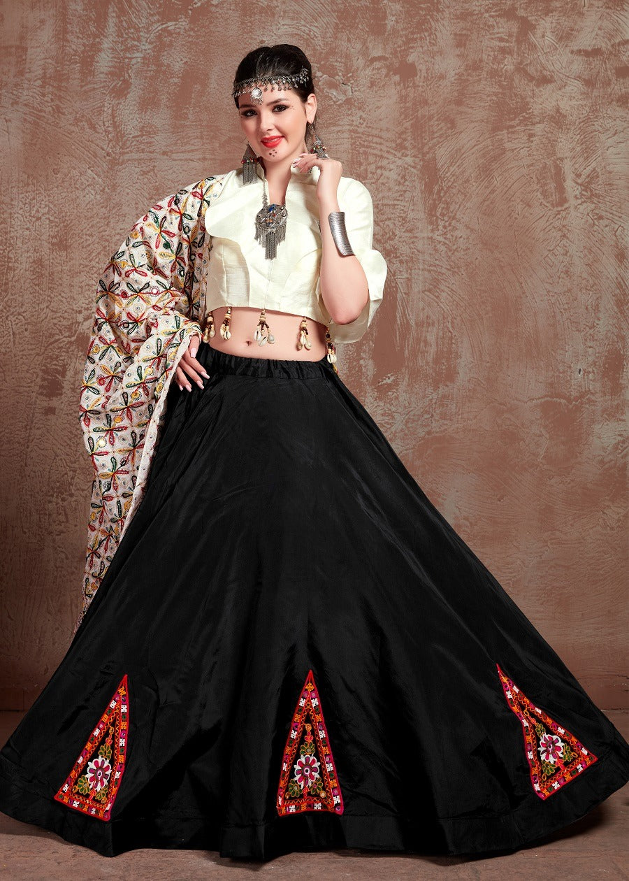 Traditional Garba Wear Black Silk Lehenga Choli For Navratri – Ragthm