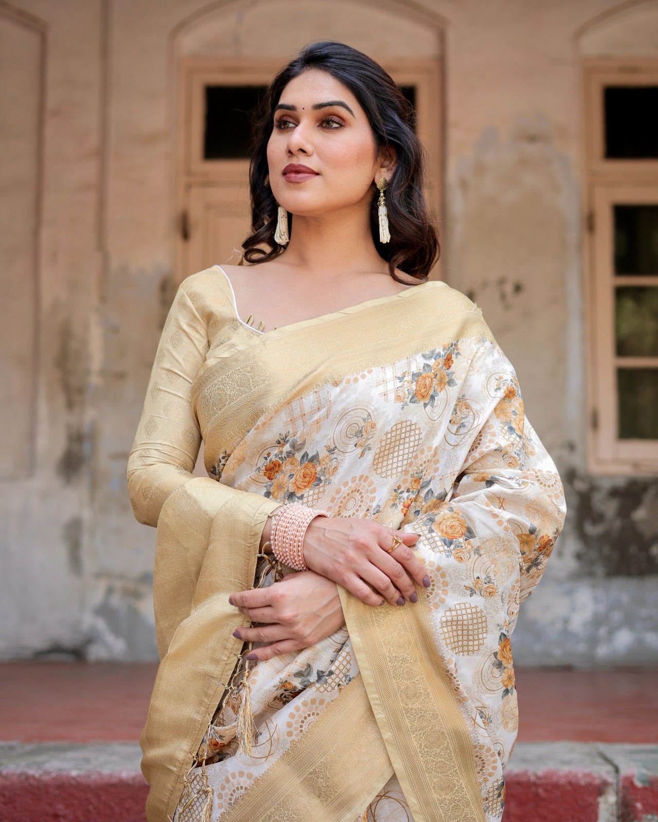 Ivory color banarasi silk saree with blouse online