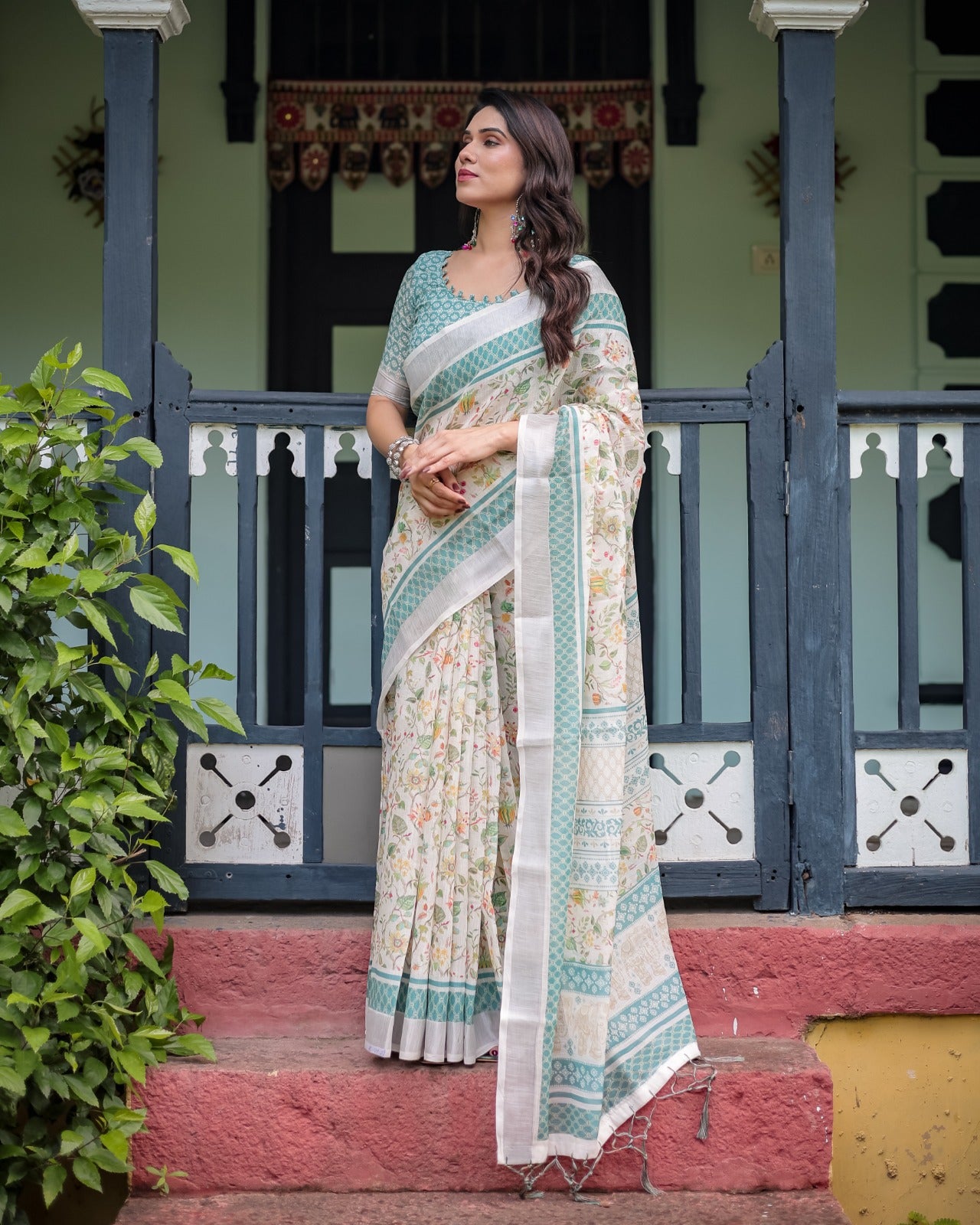 Ivory color linen printed saree with blouse online