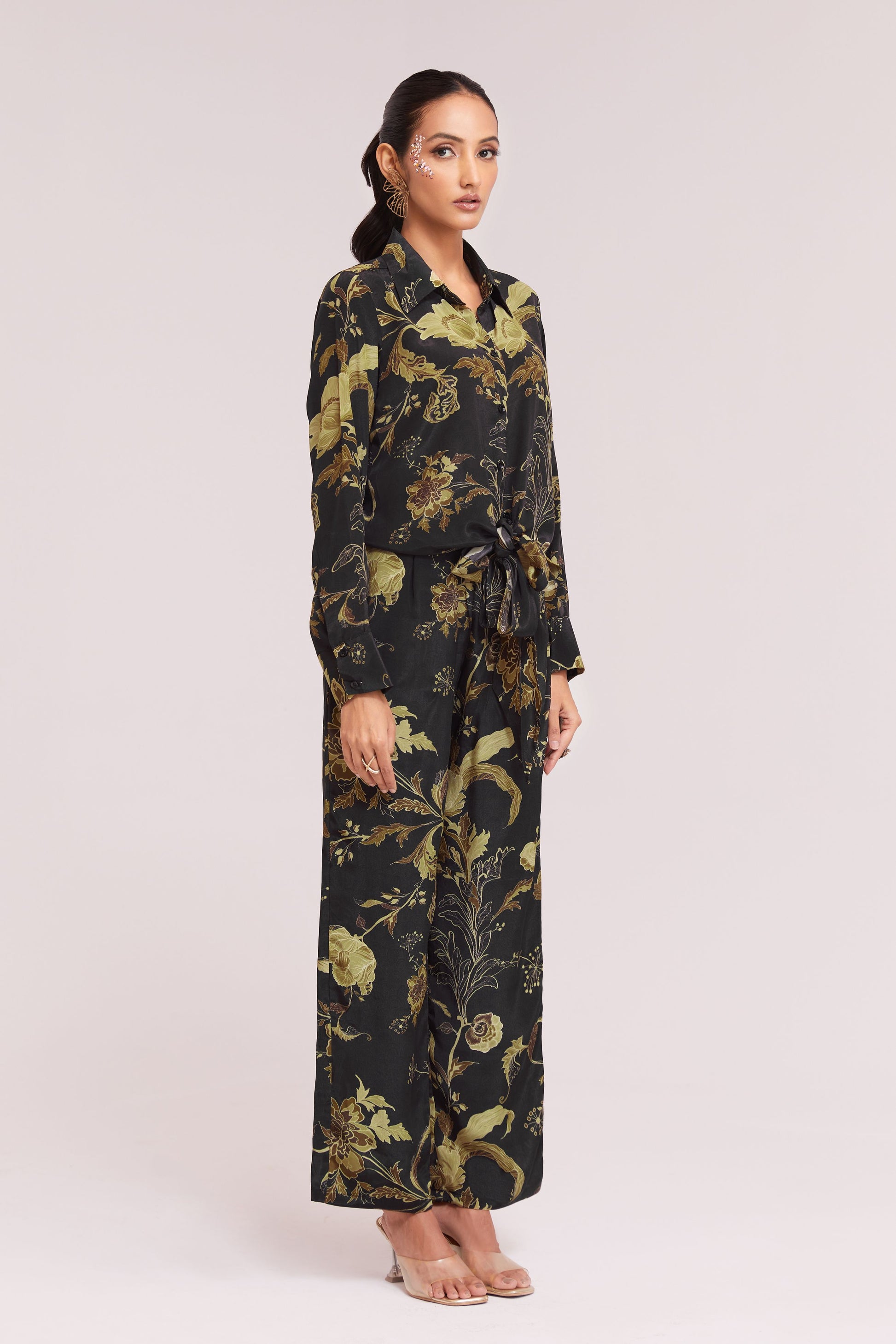 Black color crepe printed co ord set online shopping