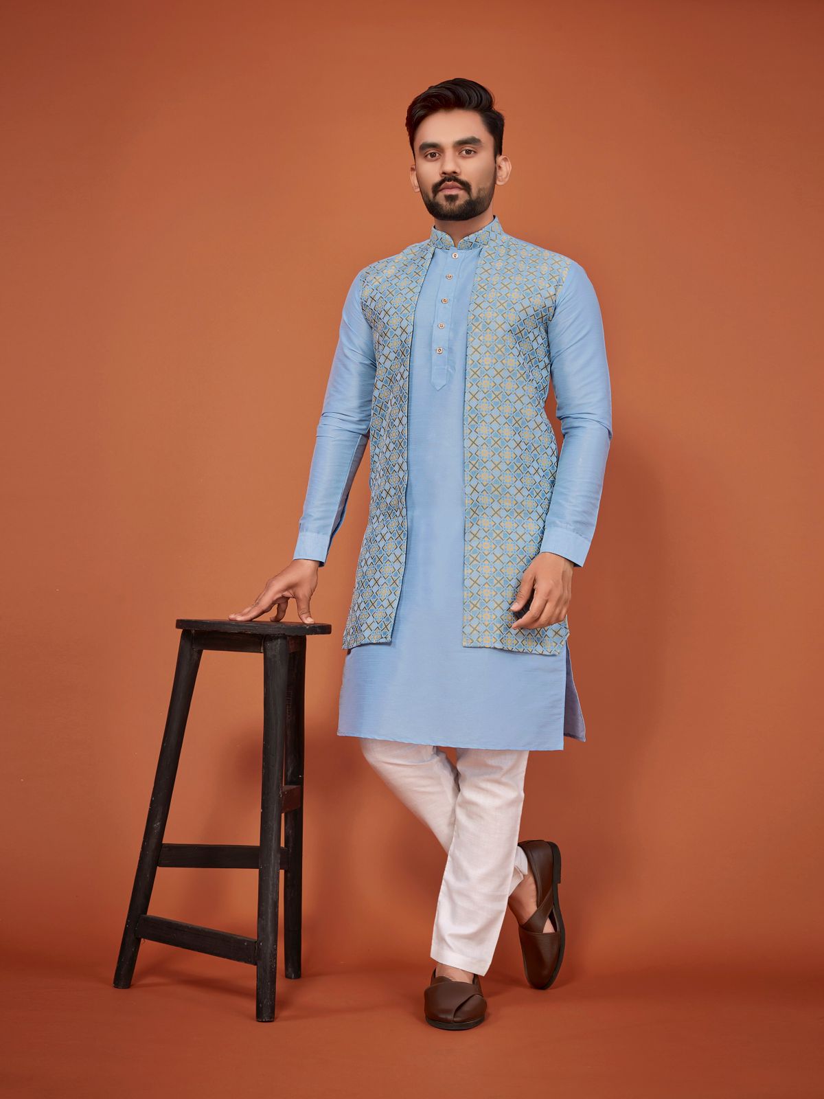 Groom Traditional wear Indo-Western Kurtas For Wedding Men