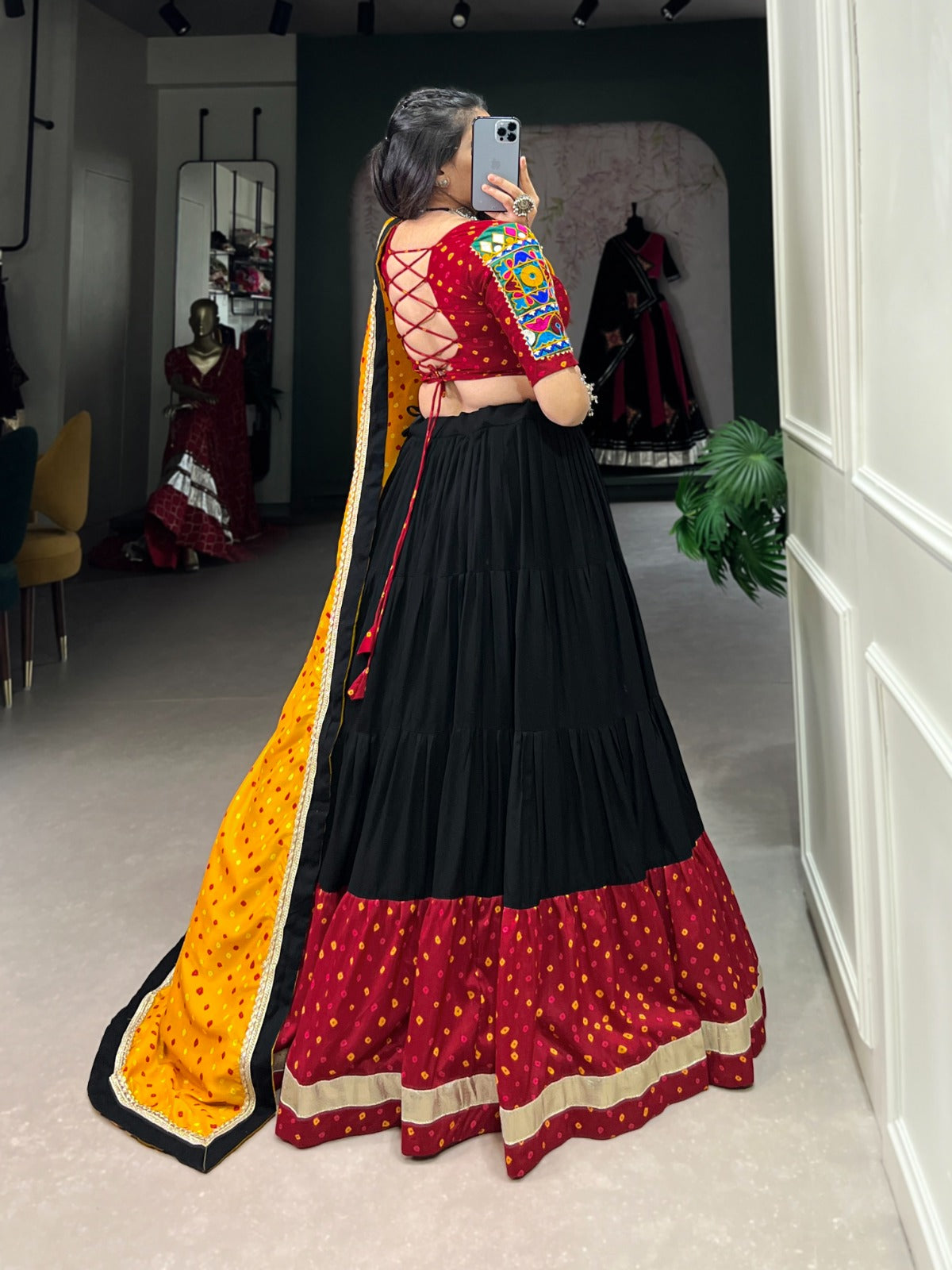 Black chaniya choli for navratri with dupatta