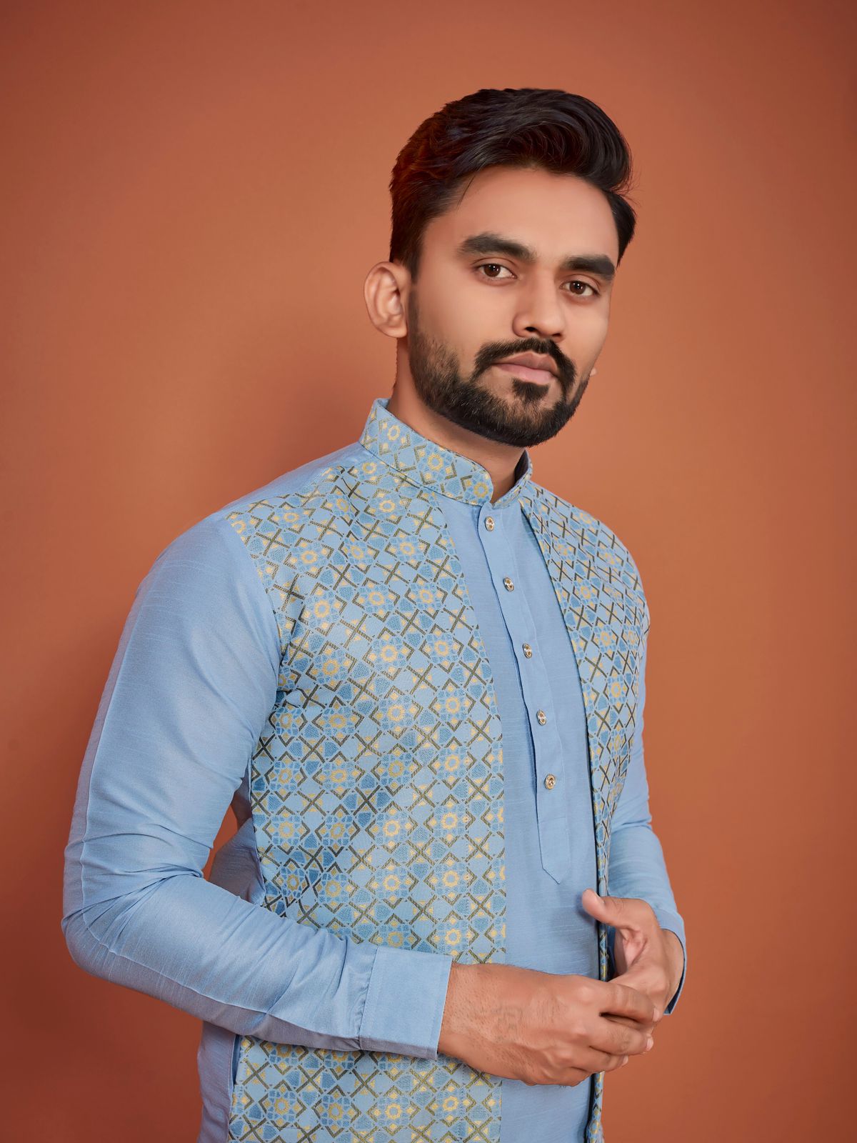 Groom Traditional wear Indo-Western Kurtas For Wedding Men