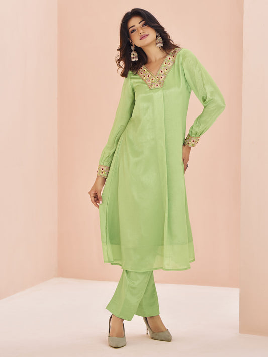 Green color organza salwar suit image