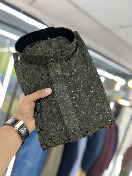 Green color lucknowi kurta