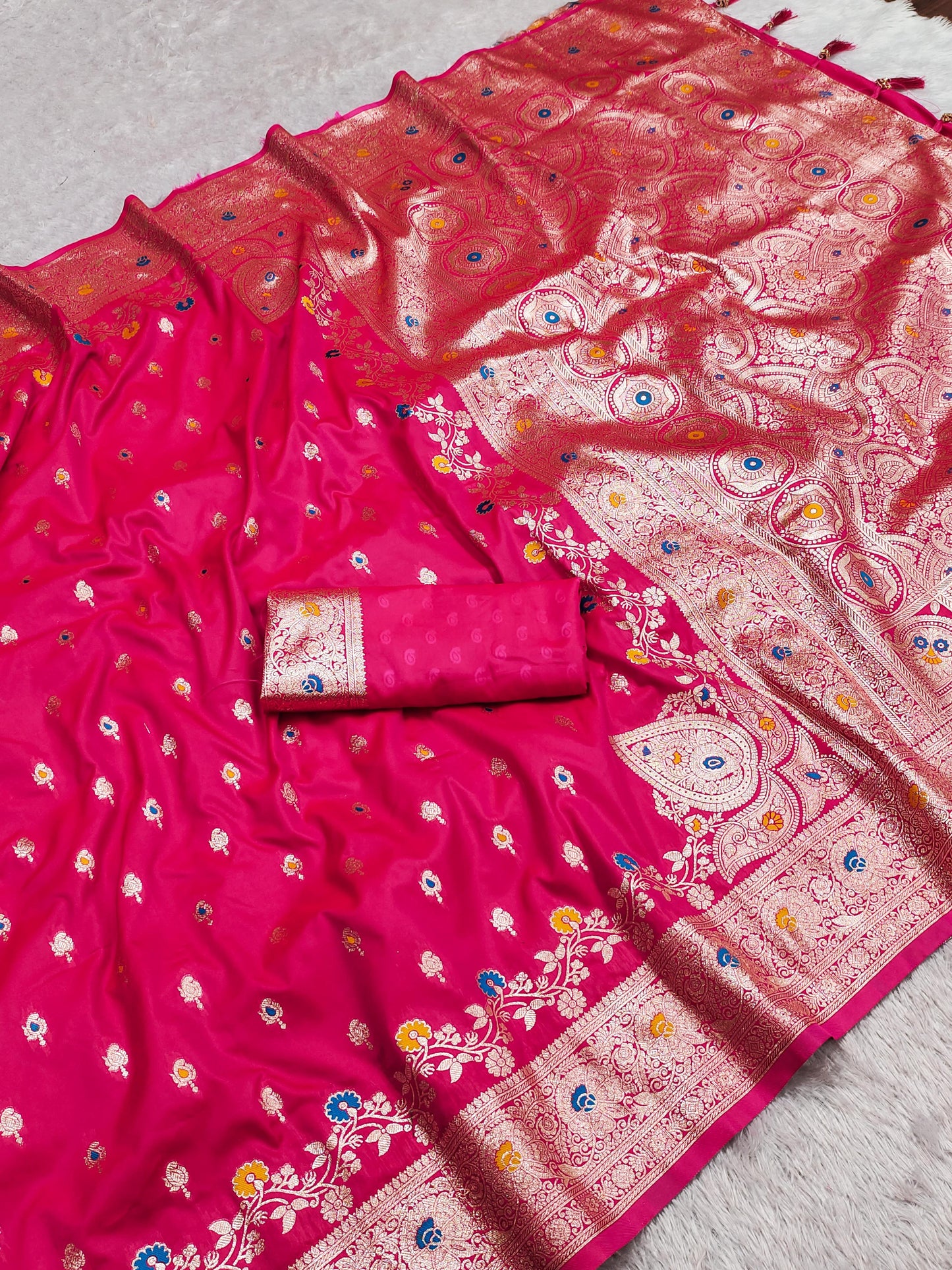 Pink color banarasi silk saree with blouse online shopping