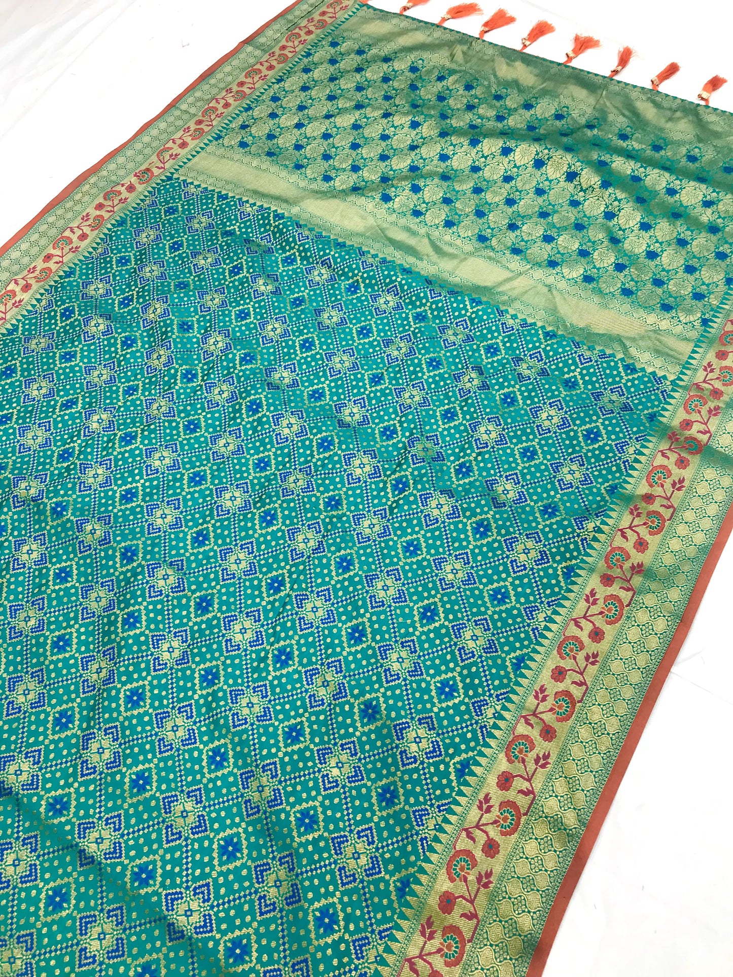 Rama color banarasi silk saree with blouse online