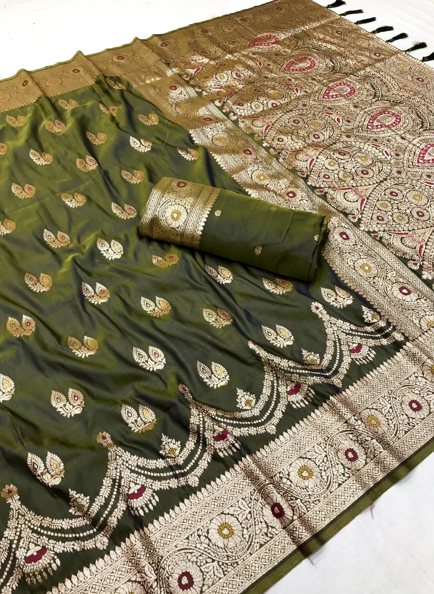 Mehendi color banarasi silk saree with blouse price