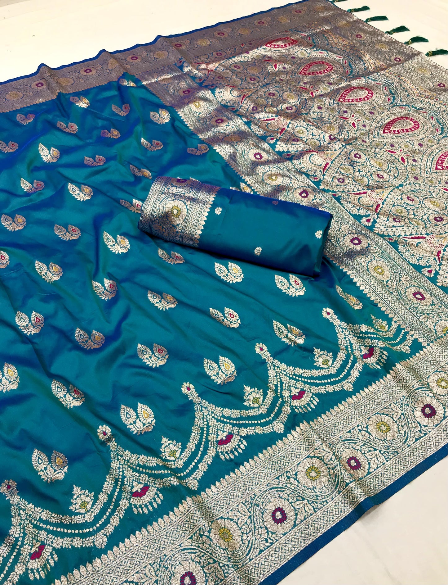 Rama color banarasi silk saree with blouse for wedding