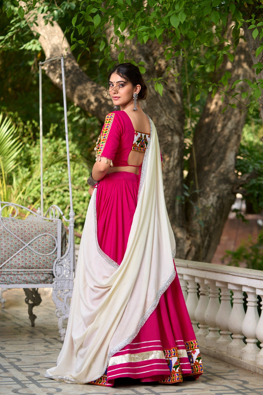 ghagra choli for wedding wear