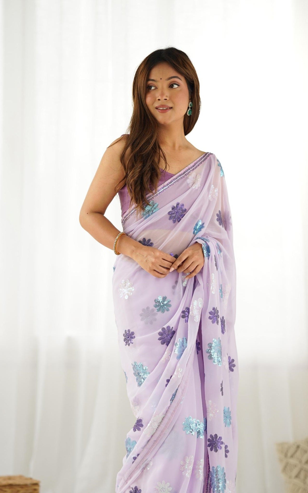 lavendor saree for party wear