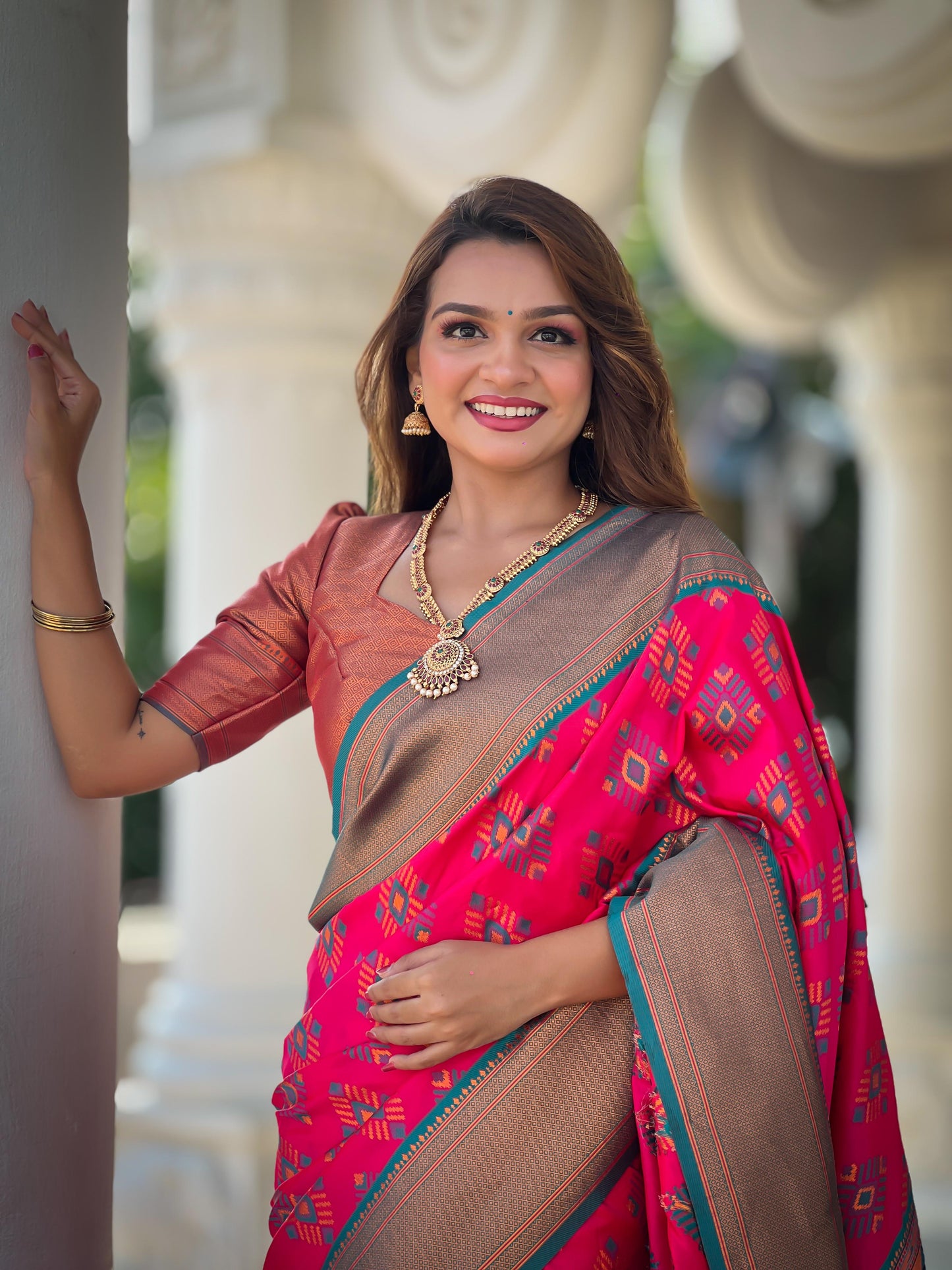Pink color banarasi silk saree online