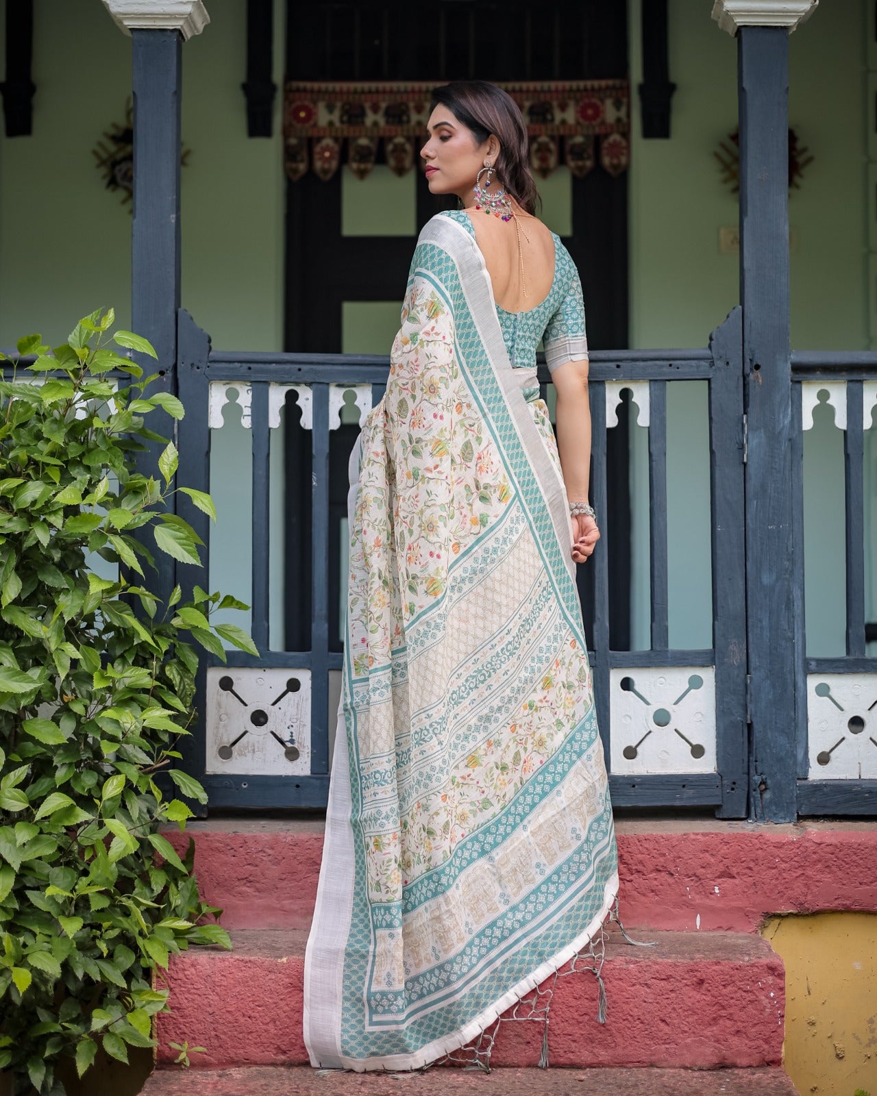 Ivory color linen printed saree with blouse online shopping