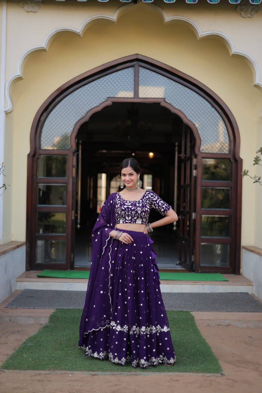 Chaniya Choli Online: Lehenga Choli