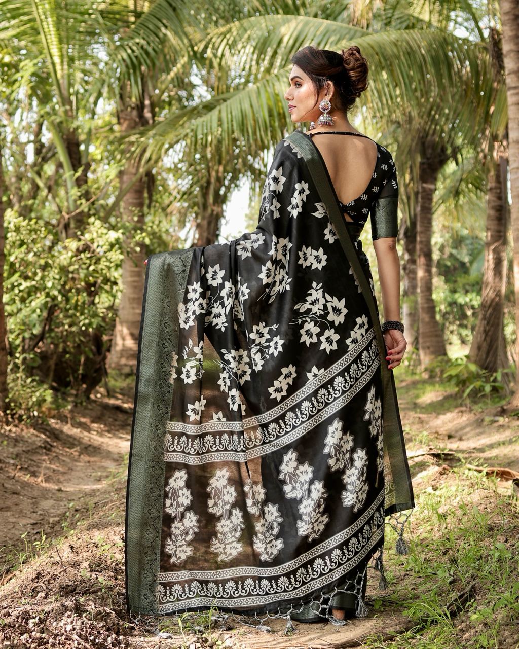 Dark green silk saree different printed for wedding online