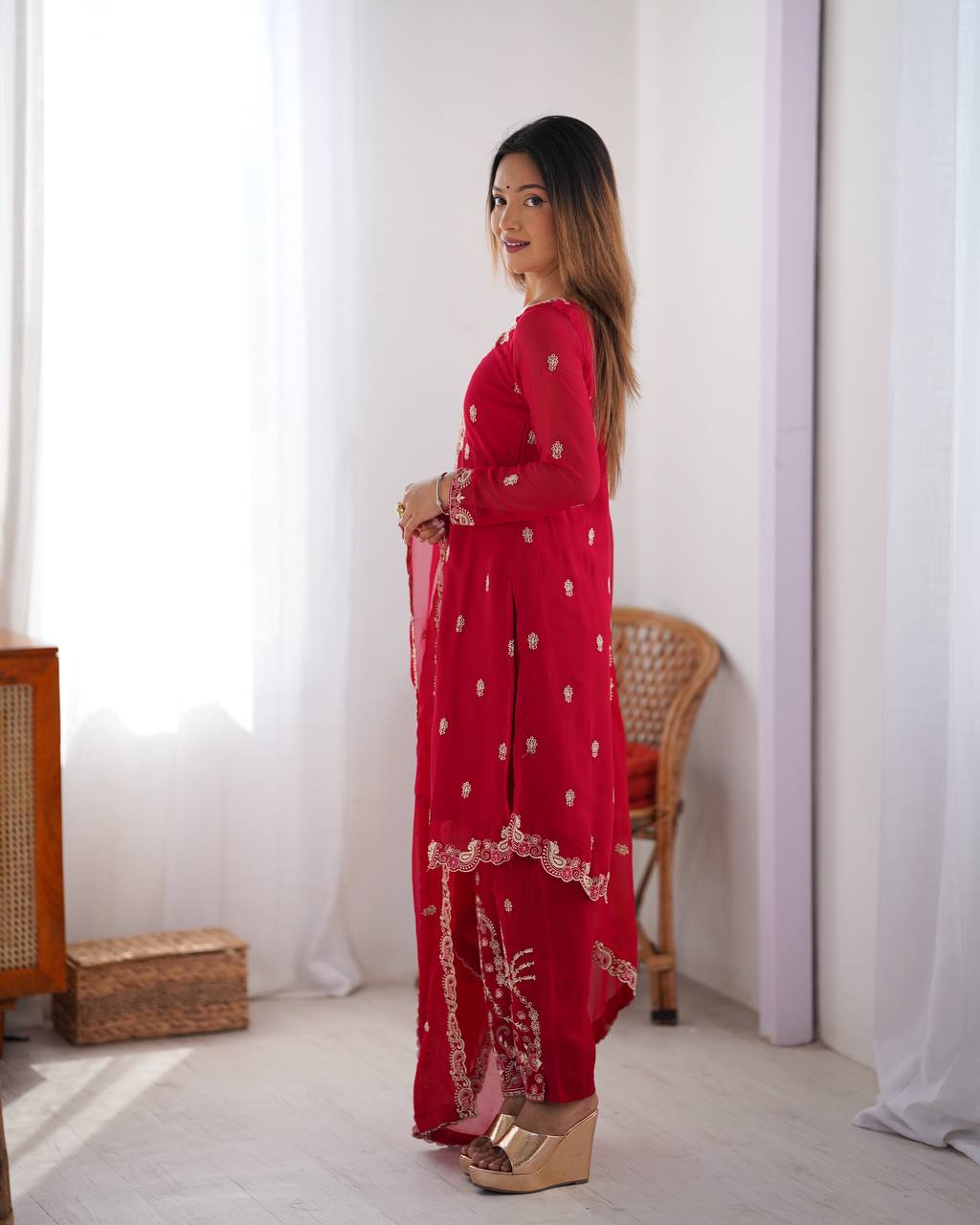 Pink color georgette salwar suit with dupatta online shopping
