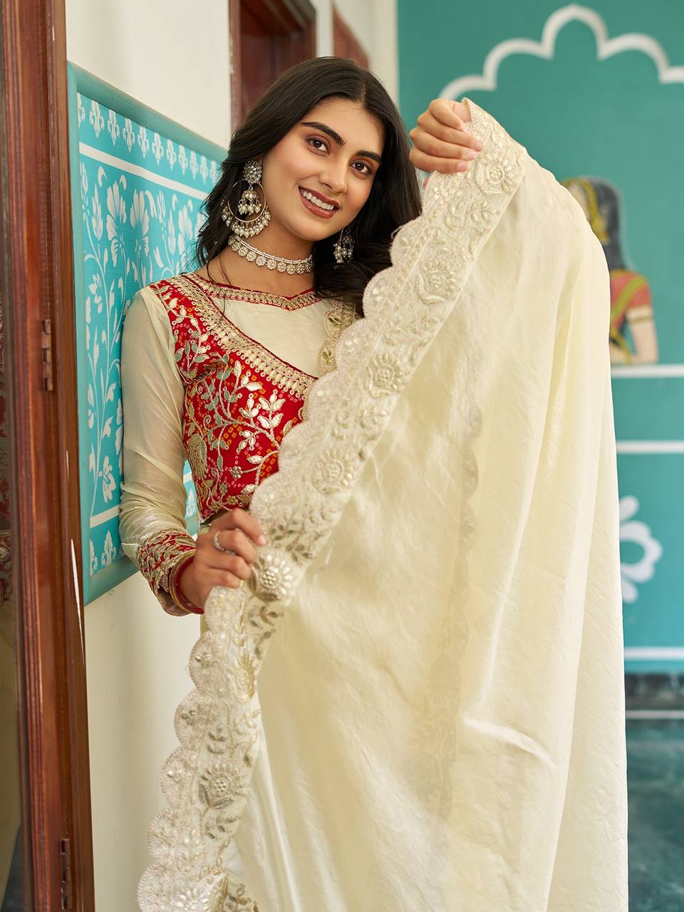 Red color fendy saree for party