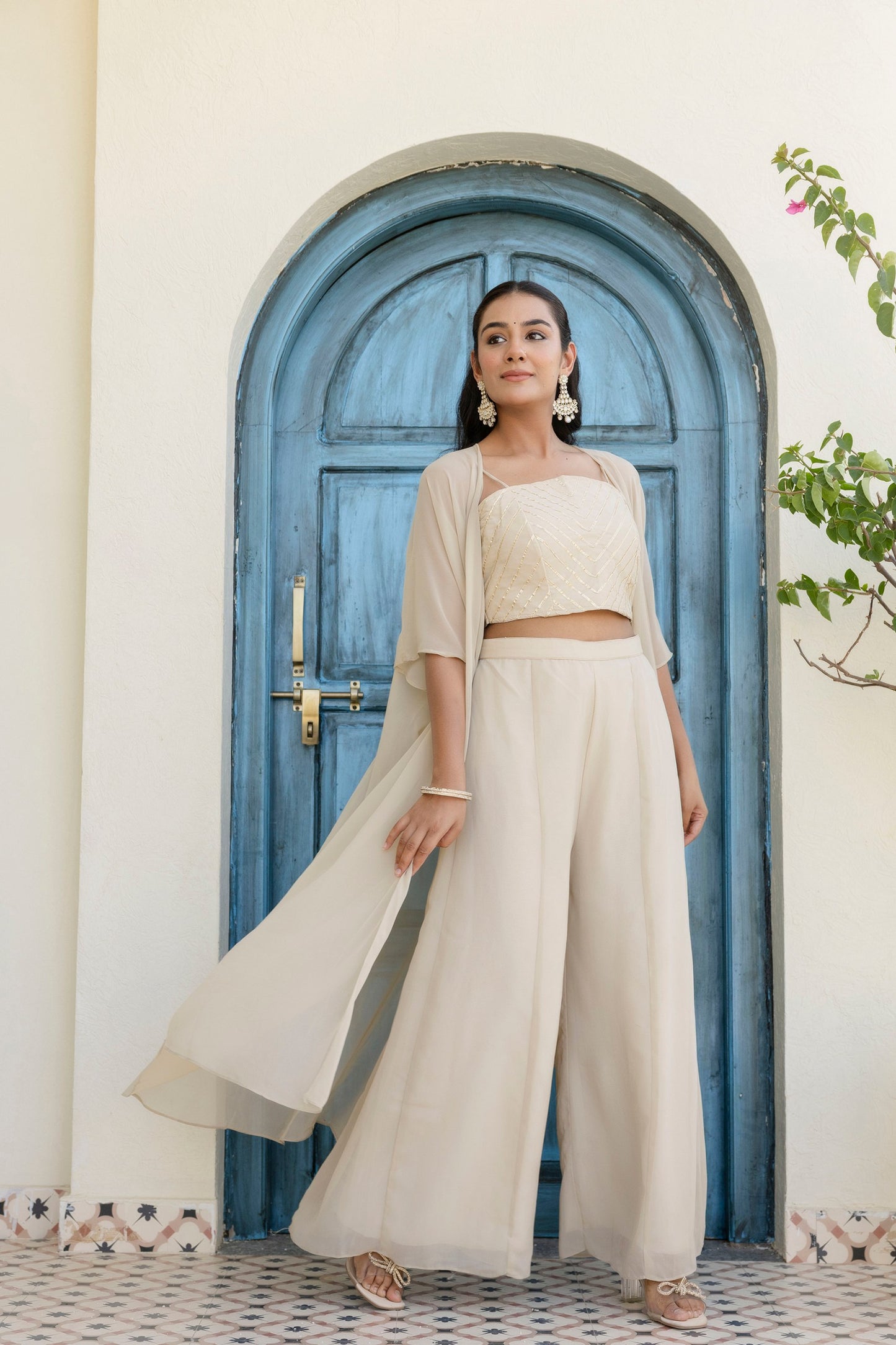 White color georgette plazzo suit with shrug