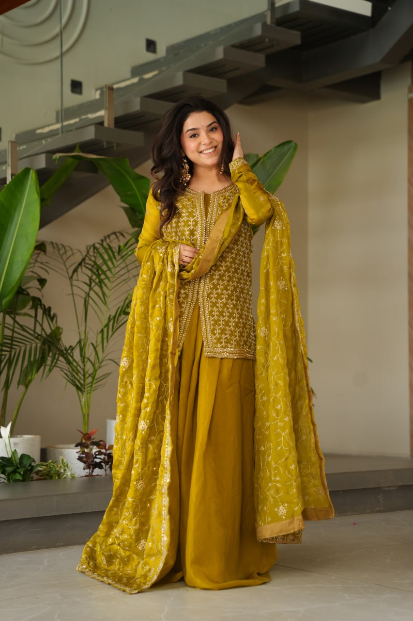 Mehendi color fendy suit online