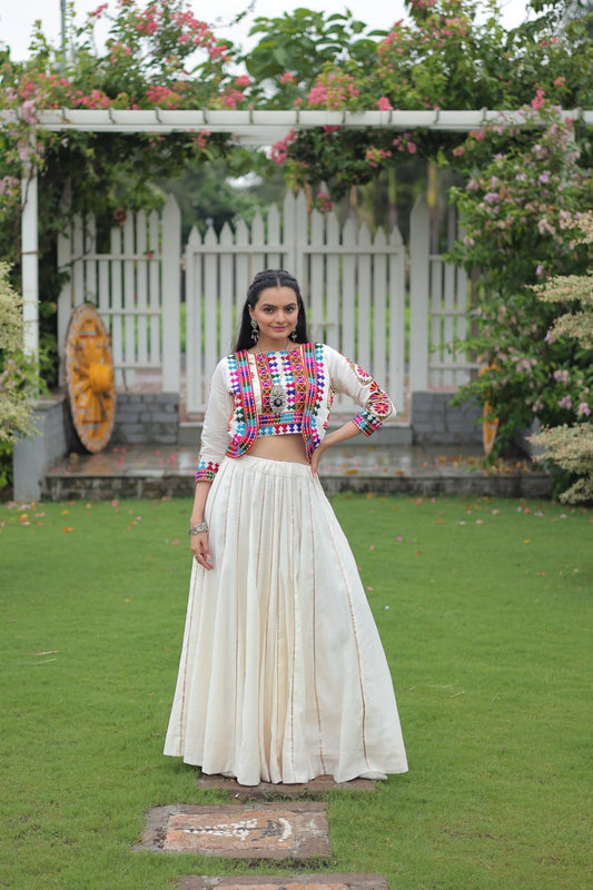 Navratri wear lehenga choli for women