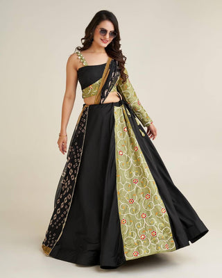 Black rayon navratri chaniya choli price
