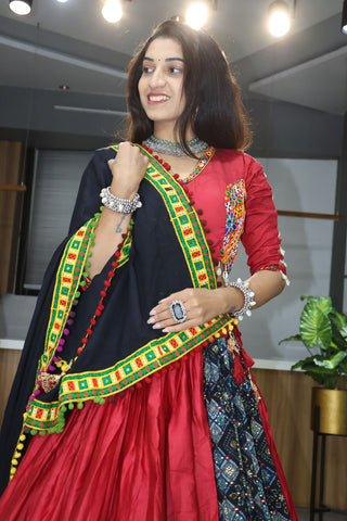 Gamthi work lehenga choli