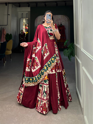 maroon latest garba chaniya choli design