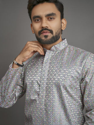 Multicoloured Thread Embroidery Kurta For Men's