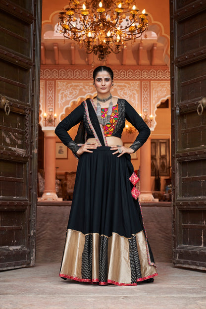 Black chaniya choli for navratri with dupatta