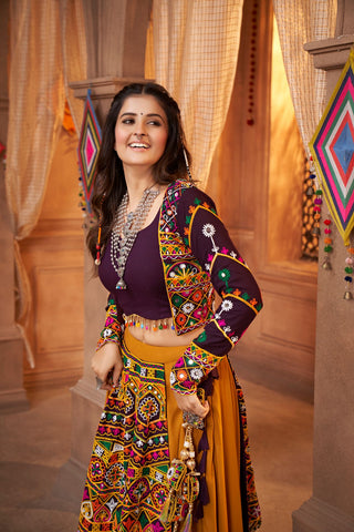 Navratri Wear Lehenga Choli With Koti