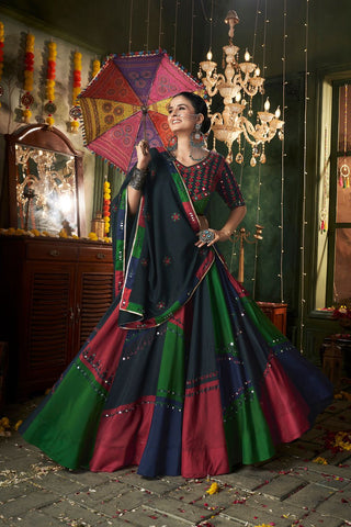 designer navratri lehenga choli