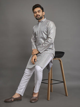 Multicoloured Thread Embroidery Kurta For Men's