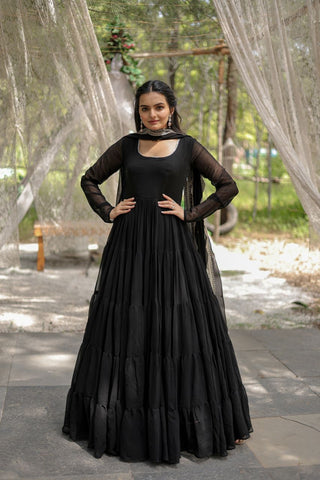 Black simple gown