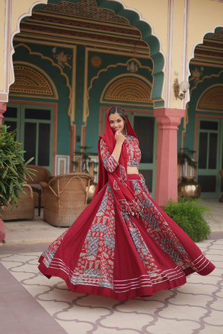 Simple red chaniya choli for navratri
