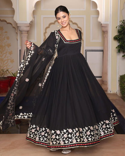 Black color georgette salwar kameez for wedding