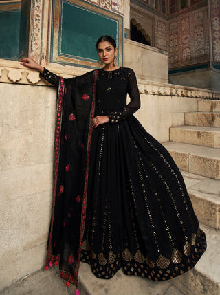 Women black georgette gown and black dupatta