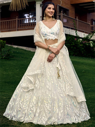 white lehenga combination