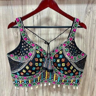 Beautiful Black BLouse For Navratri Choli