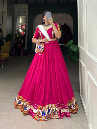 Plain with gamthi work lace border pink lehenga online