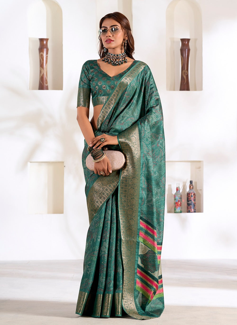 Green color dola silk saree for women price
