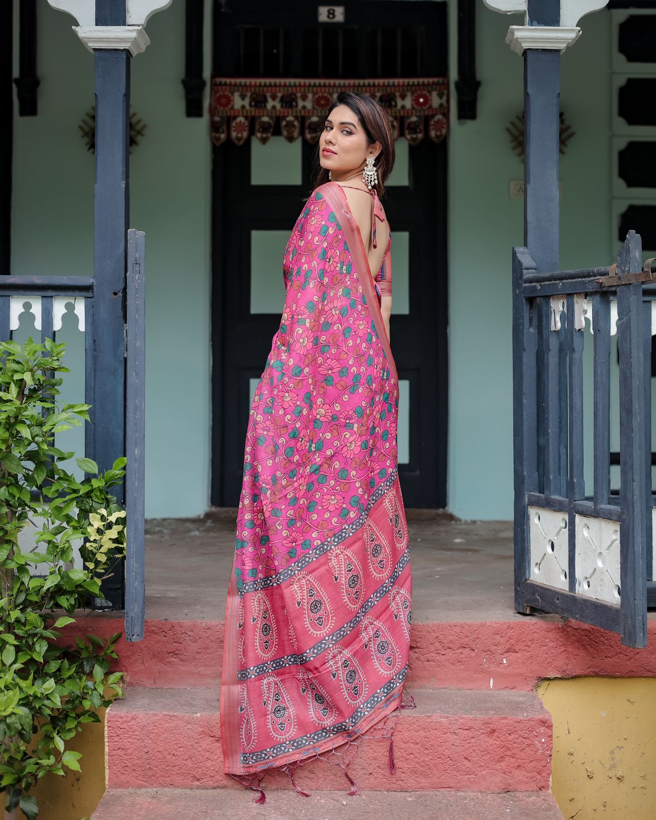 Pink color linen printed saree with blouse online 