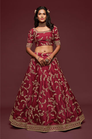 Maroon lehenga with jewellery combination