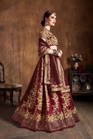 Maroon bridal lehenga with jewellery