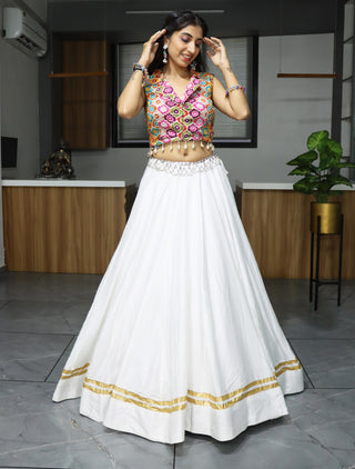 Simple white color chaniya choli for navratri
