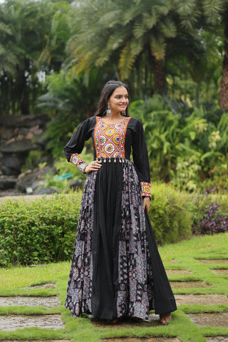 Black kutchi work gown online
