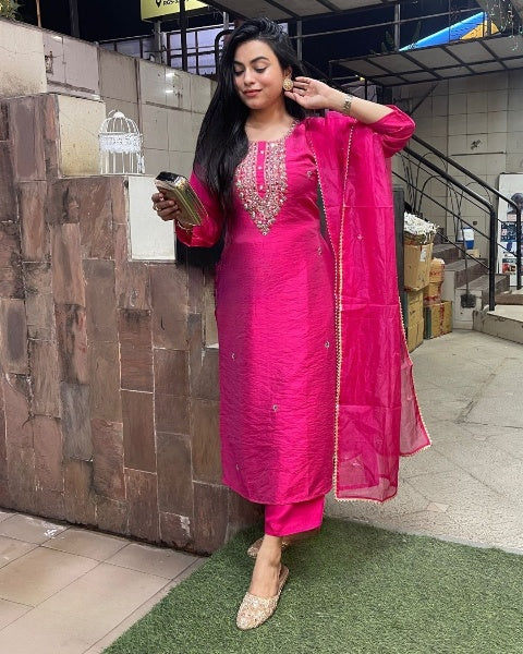 Pink viscose chanderi salwar suit for wedding
