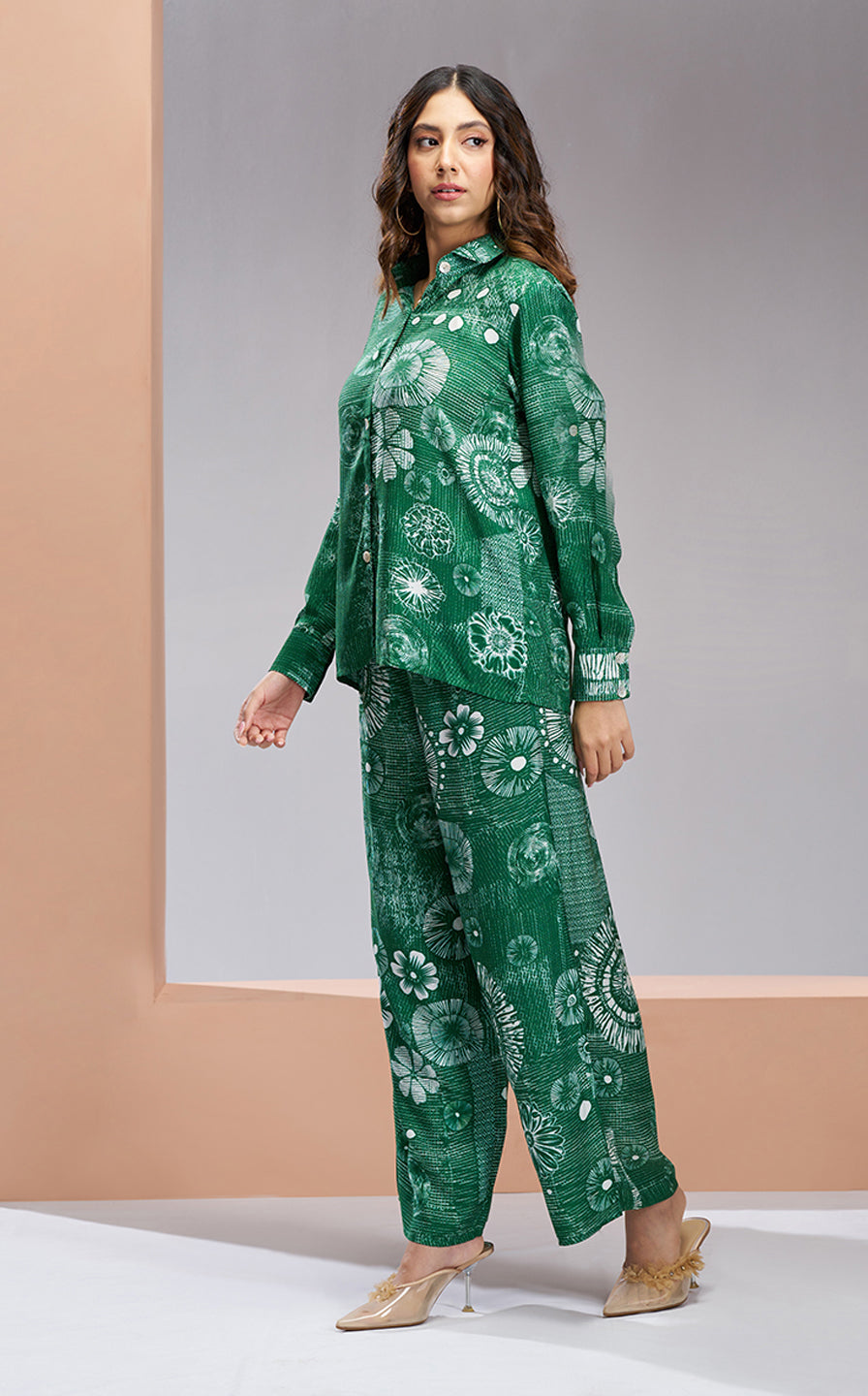 Green color pure muslin silk co ord set online shopping