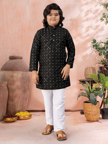 Black color long sleeves kurta price
