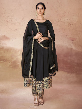 Black color crepe salwar suit