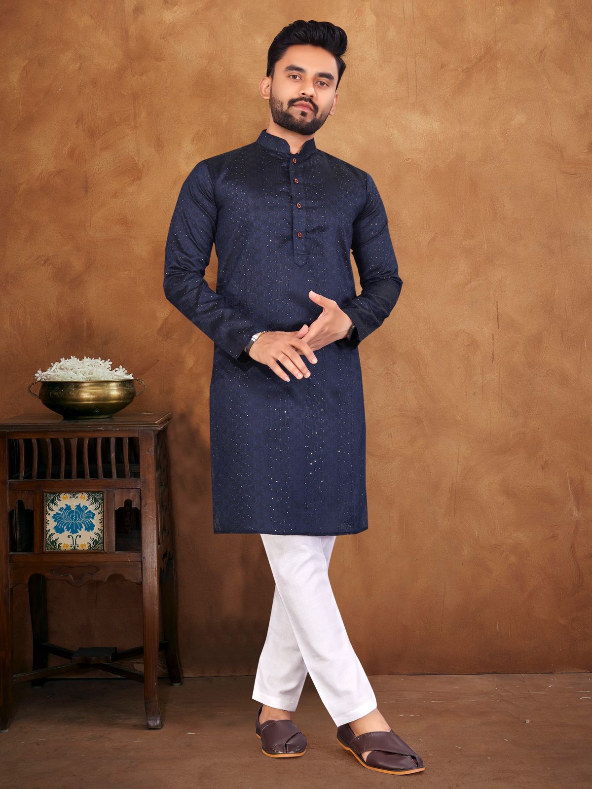 Blue color long sleeves kurta 